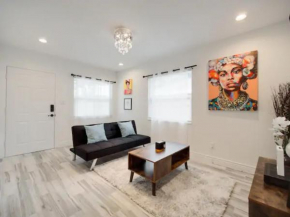 Modern Bayshore Home 46